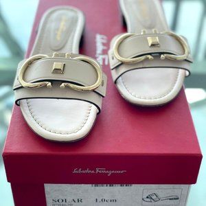 Salvatore Ferragamo beige women's Sandals size 5